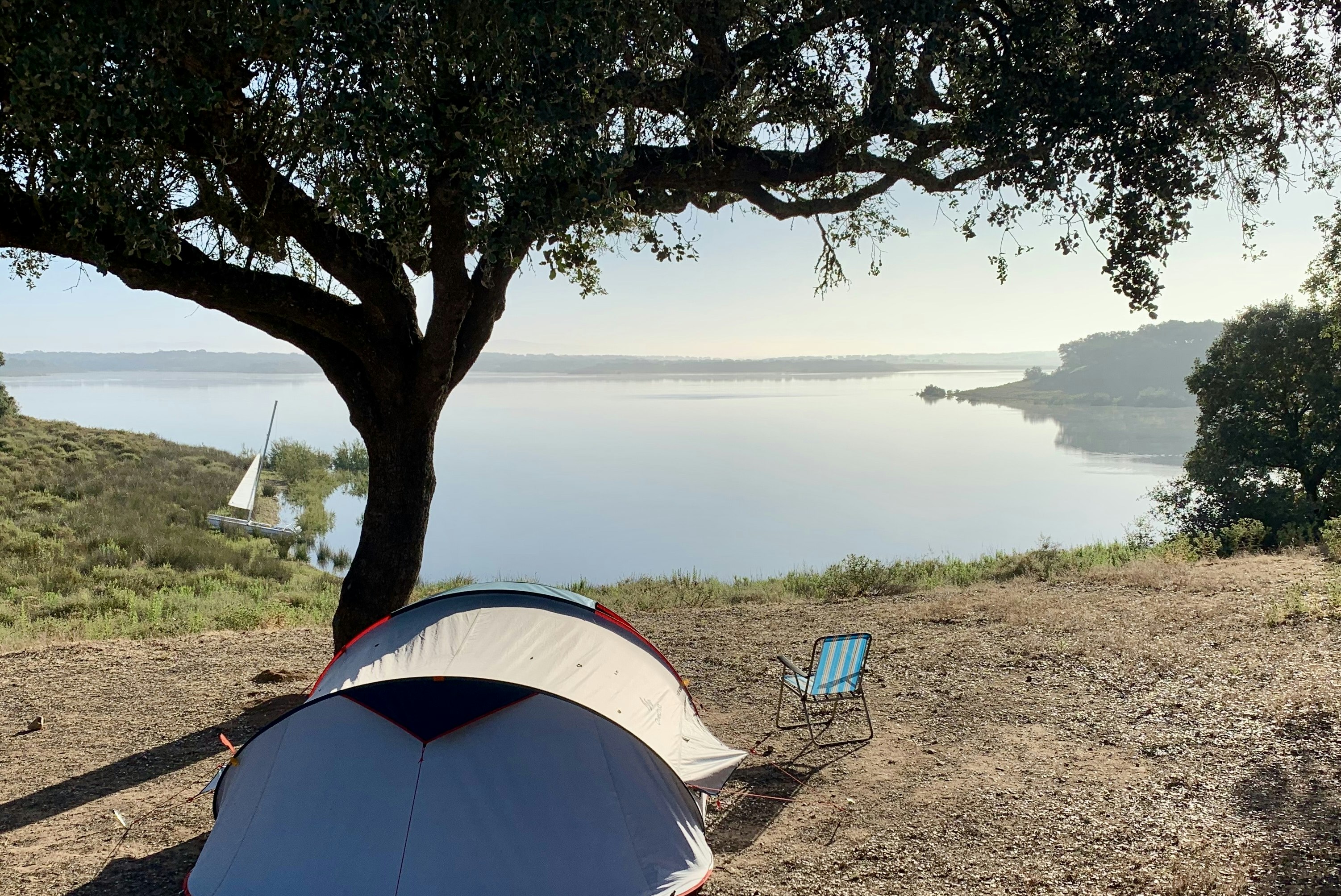 Camping Markádia - Zeltplatz mit Blick auf den See