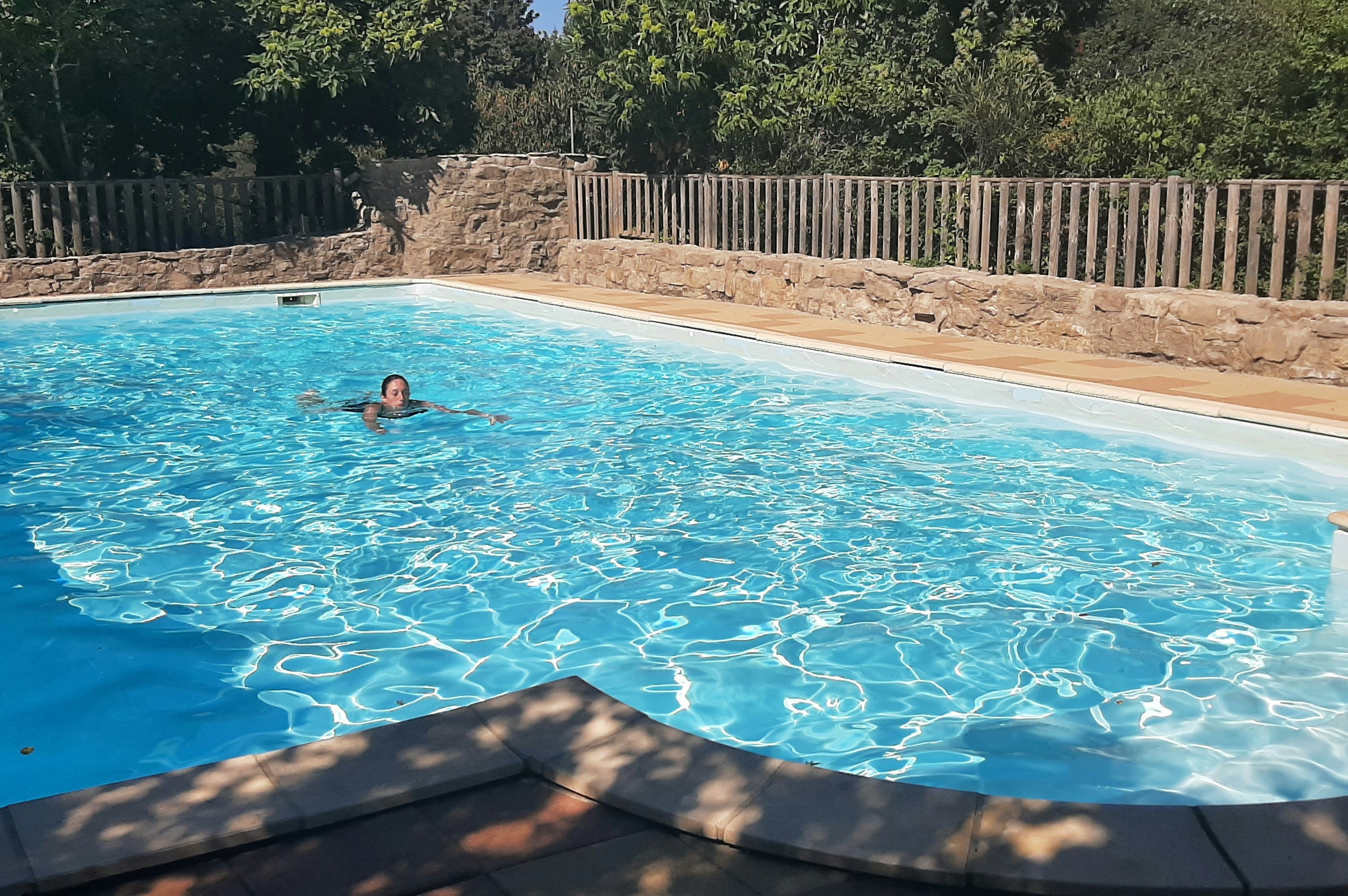 Camping Mas de Messier - Pool im Freien auf dem Campingplatz