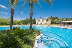 Yelloh! Village Mas Sant Josep - Pool im Freien auf dem Campingplatz