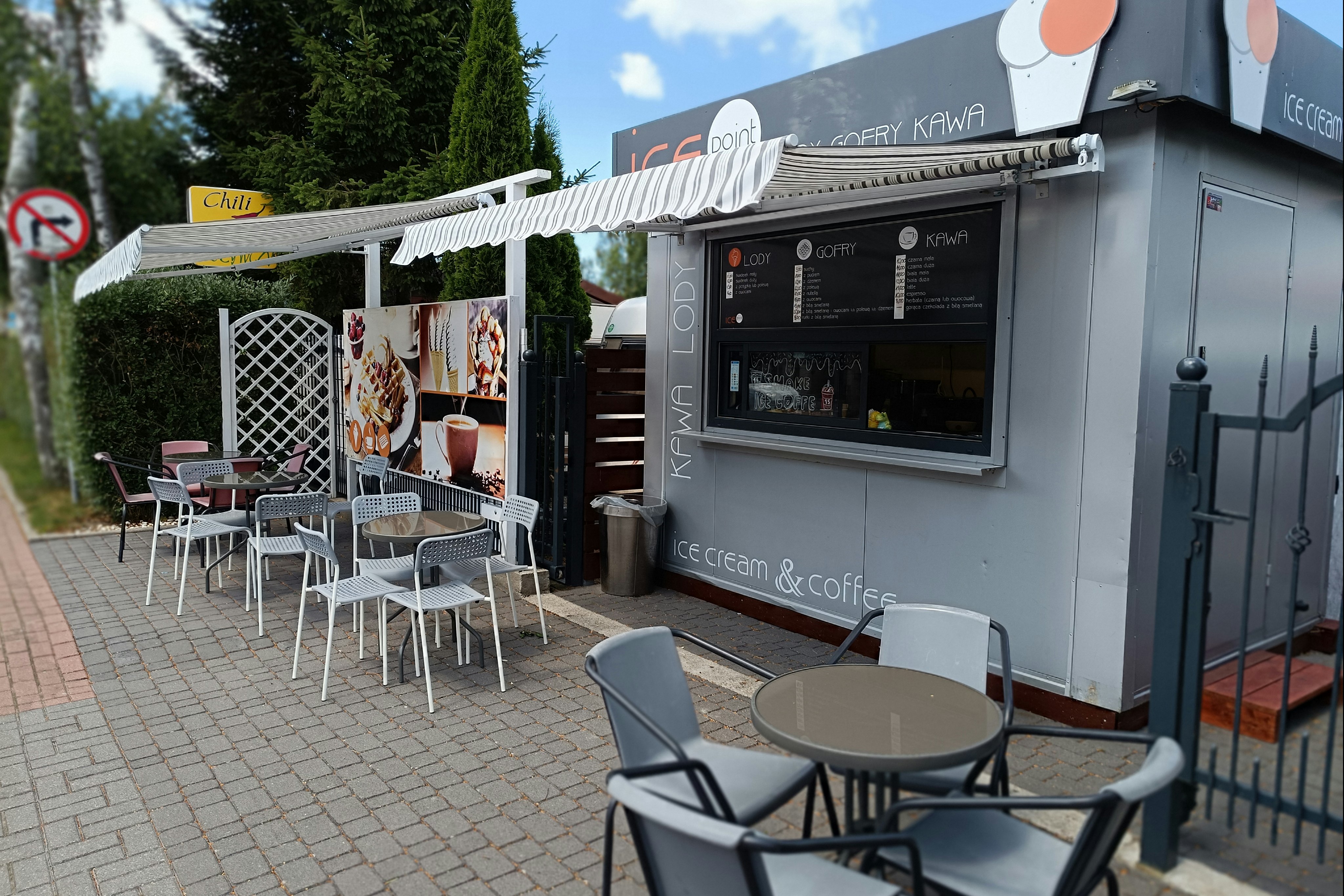 Camping Mauritius - Snackbar mit Terrasse auf dem Campingplatz