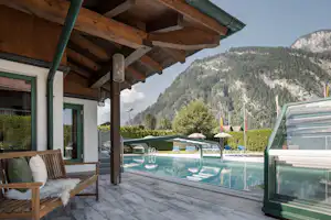 Camping Mayrhofen - Pool im Freien auf dem Campingplatz