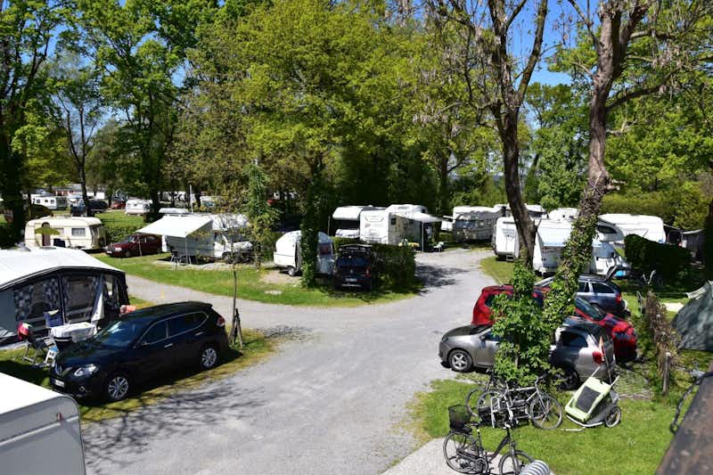 Camping Mexico - Stell- und Zeltplätze vom Campingplatz zwischen Bäumen am Bodensee