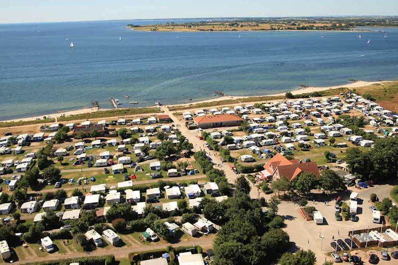 Camping Miramar  -  Campingplatz an der Ostsee aus der Vogelperspektive