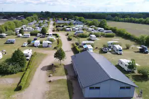 Camping Mitte - Campingplatz aus der Vogelperspektive