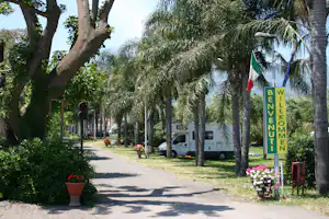 Camping Mokambo - Eingang des Campingplatzes