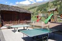 Camping Molignon - Spielplatz für Kinder und Tischtennisplatz auf dem Campingplatz