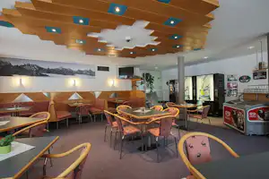 Camping Montafon -Speiseraum des Restaurants auf dem Campingplatz