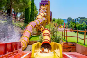Camping Montblanc Park - Wasserrutschen im Wasserpark auf dem Campingplatz