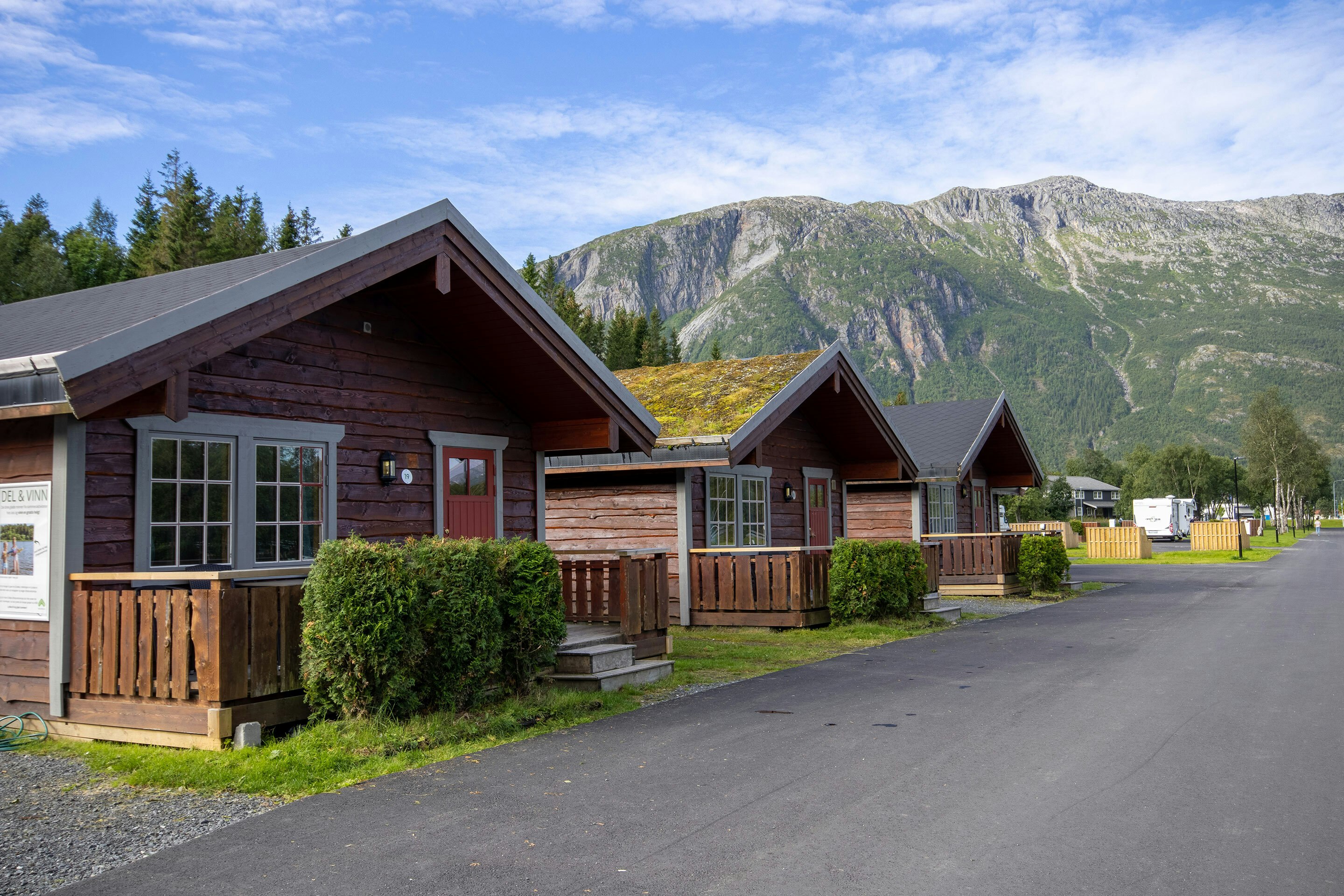 Topcamp Mosjøen - Mietunterkünfte mit kleiner Terrasse