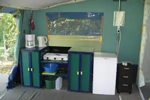 Camping Máré Vára - Küche im Mobilheim vom Campingplatz