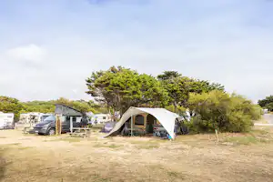 CAMPING LA COMBE À L'EAU - ILE DE RÉ - Standplätze auf dem Campingplatz