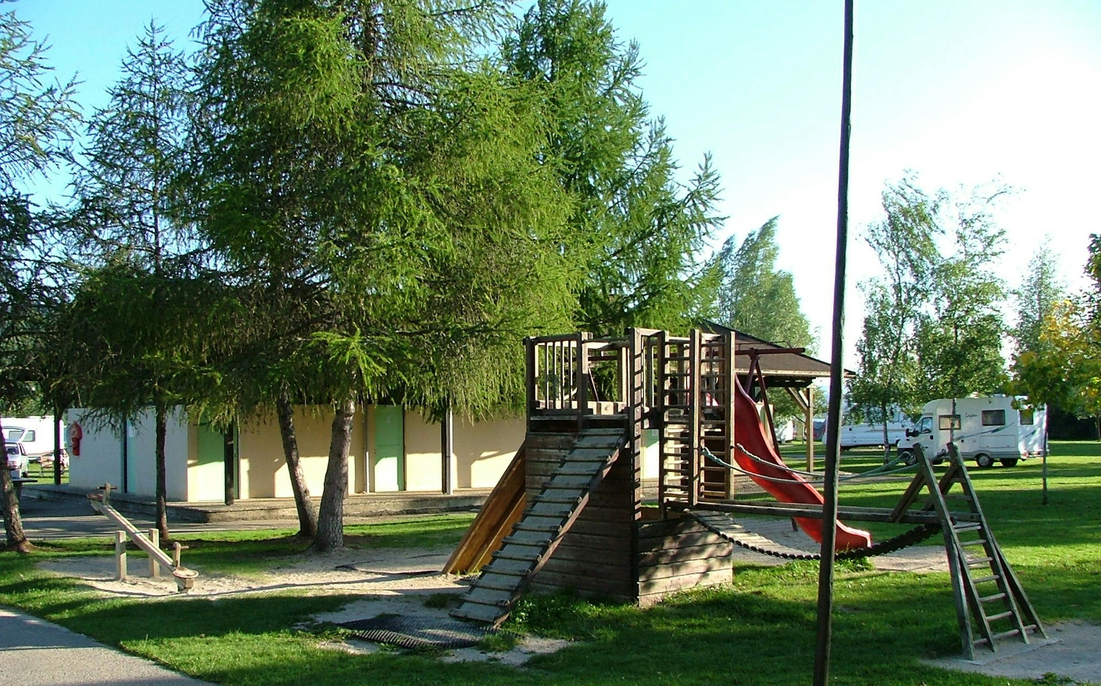 Camping Municipal de Saint-Point-Lac