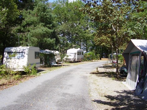 Camping Municipal du Lac (Neuvic)