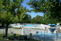Camping Municipal du Plan d'Eau - Poolbereich auf dem Campingplatz
