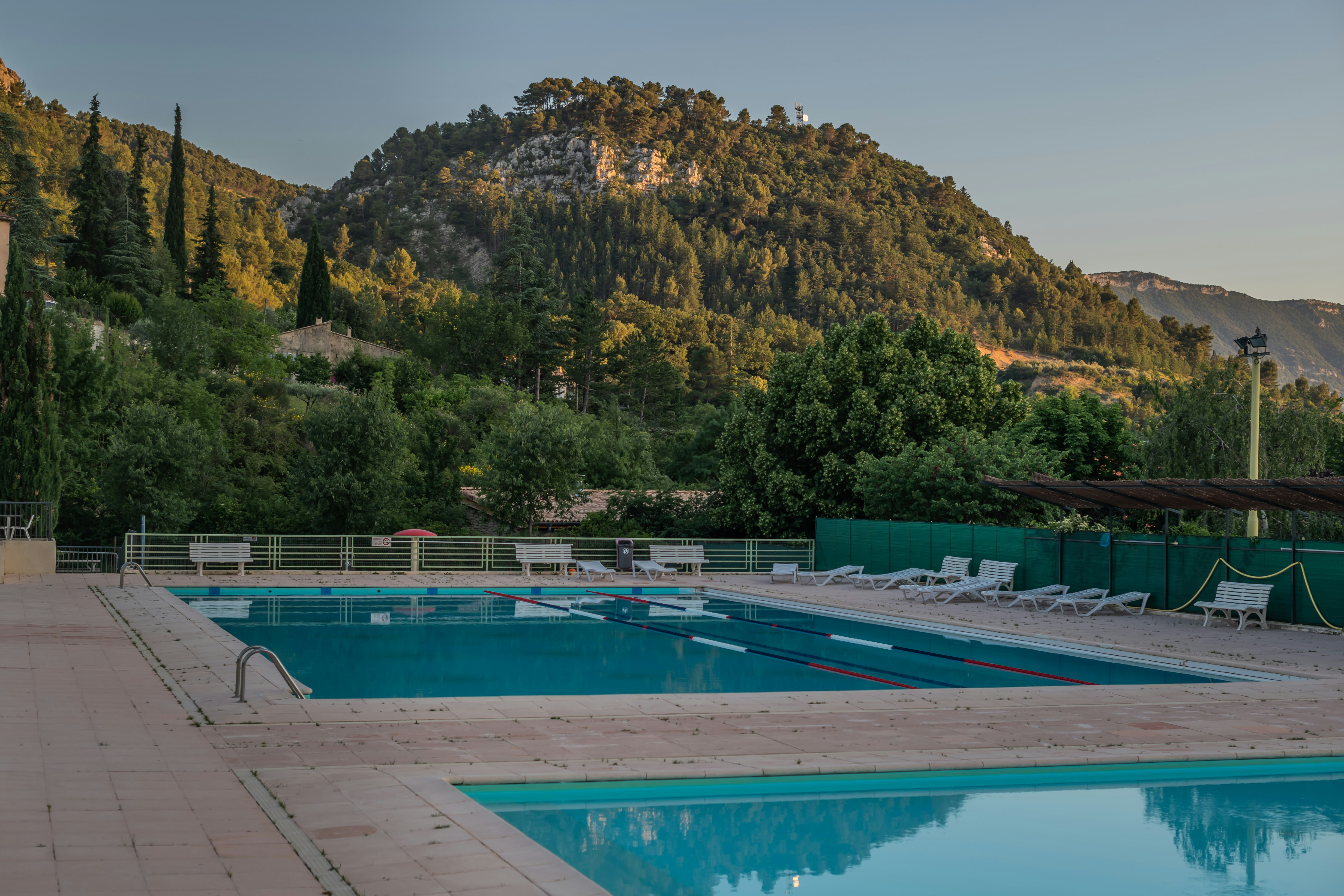 Onlycamp Le Jalinier  Camping Municipal Le Jalinier - Freibad auf dem Campingplatz