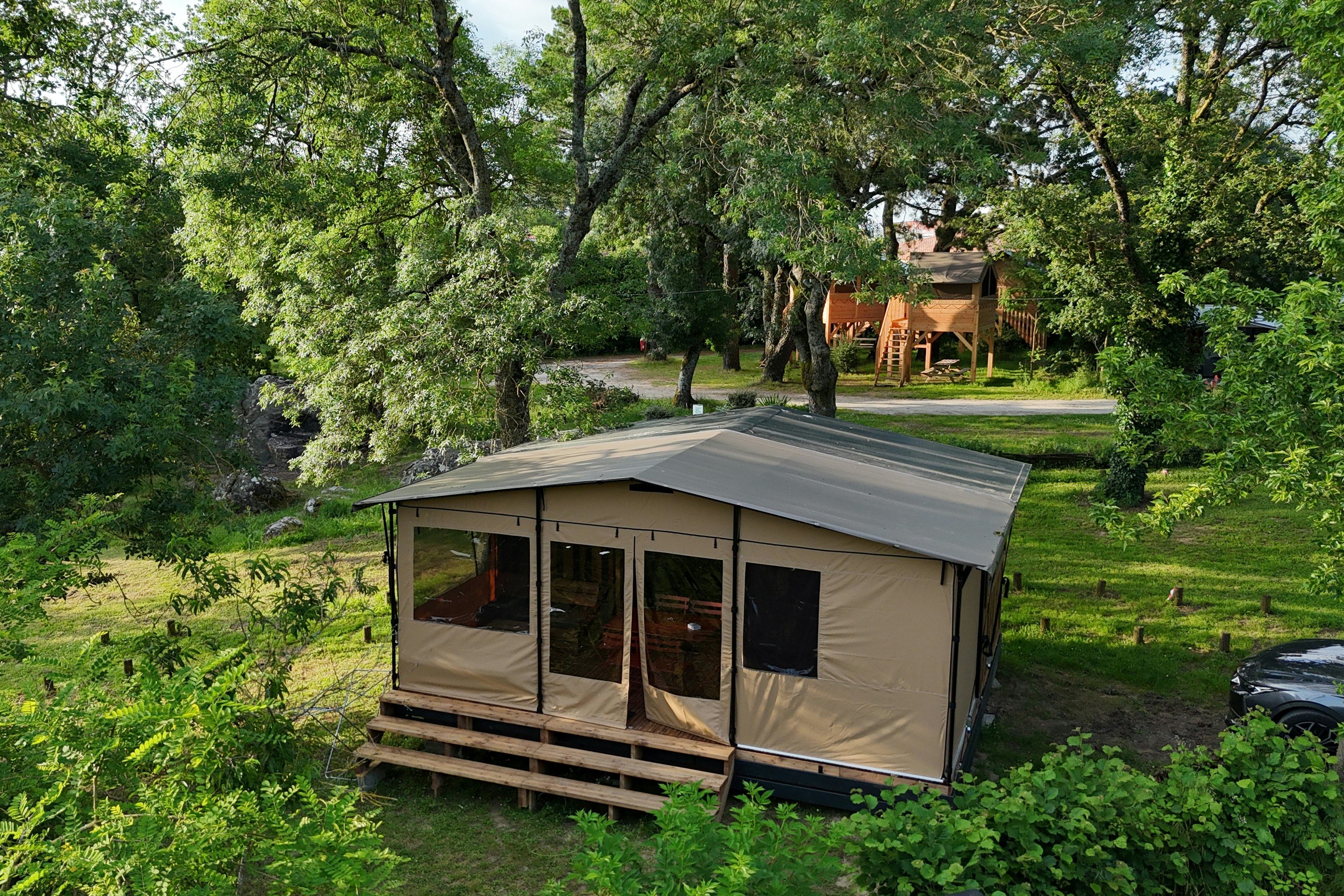 Onlycamp du Moulin  Onlycamp Camping du Moulin - Glamping-Zelt auf dem Campingplatz