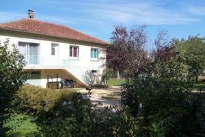 Camping et gîte municipaux du Méridien - Das Ferienhaus auf dem Campingplatz