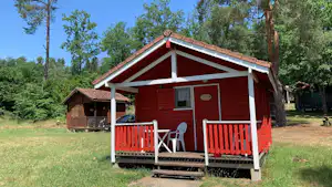 Camping Koawa Ramstein Plage - Mobilheim mit Terrasse auf dem Campingplatz