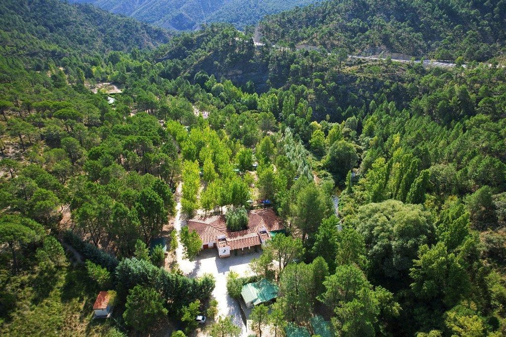 Camping Municipal Rio Mundo