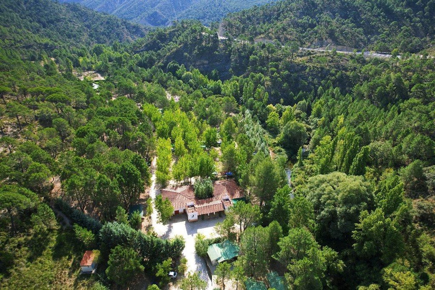 Camping Municipal Rio Mundo