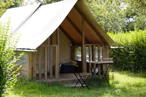 Onlycamp Camping Sous les Pommiers Camping Municipal Sous les Pommiers - Außenansicht Glampingzelt