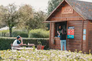 Onlycamp Camping Sous les Pommiers Camping Municipal Sous les Pommiers - Snackladen auf dem Campingplatz