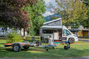 Onlycamp Camping Les Thézières Camping Municipal Thézières - Standplätze auf dem Campingplatz