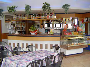 Camping Nanzel - Innenansicht der Bar auf dem Campingplatz