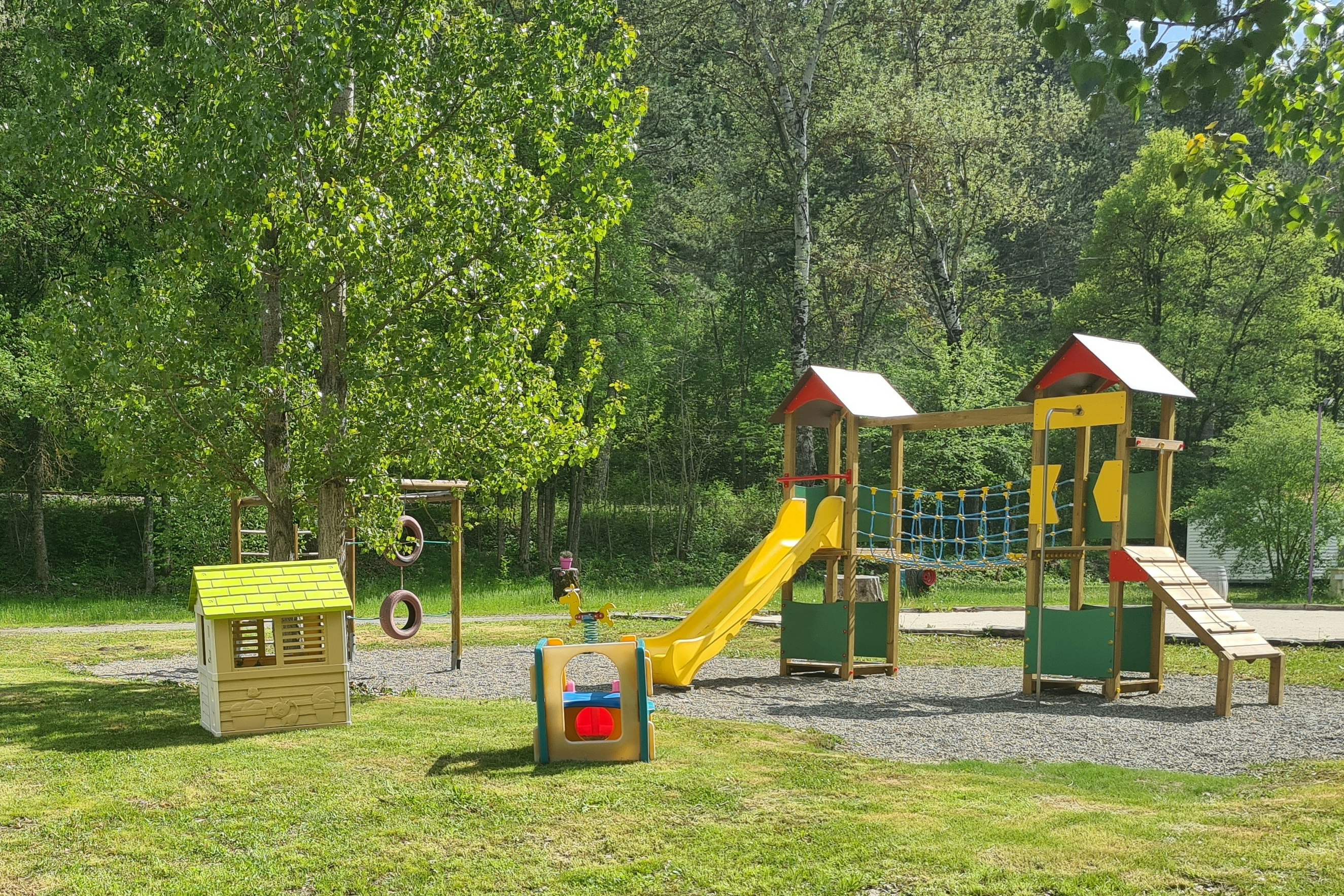Camping l'Or Bleu  Camping Napoleon  - Kinderspielplatz auf dem Campingplatz