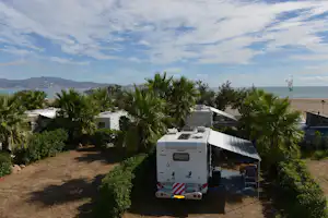 Camping Nautic Almata - Stellplatz vom Campingplatz mit direktem Zugang zum Strand am Mittelmeer
