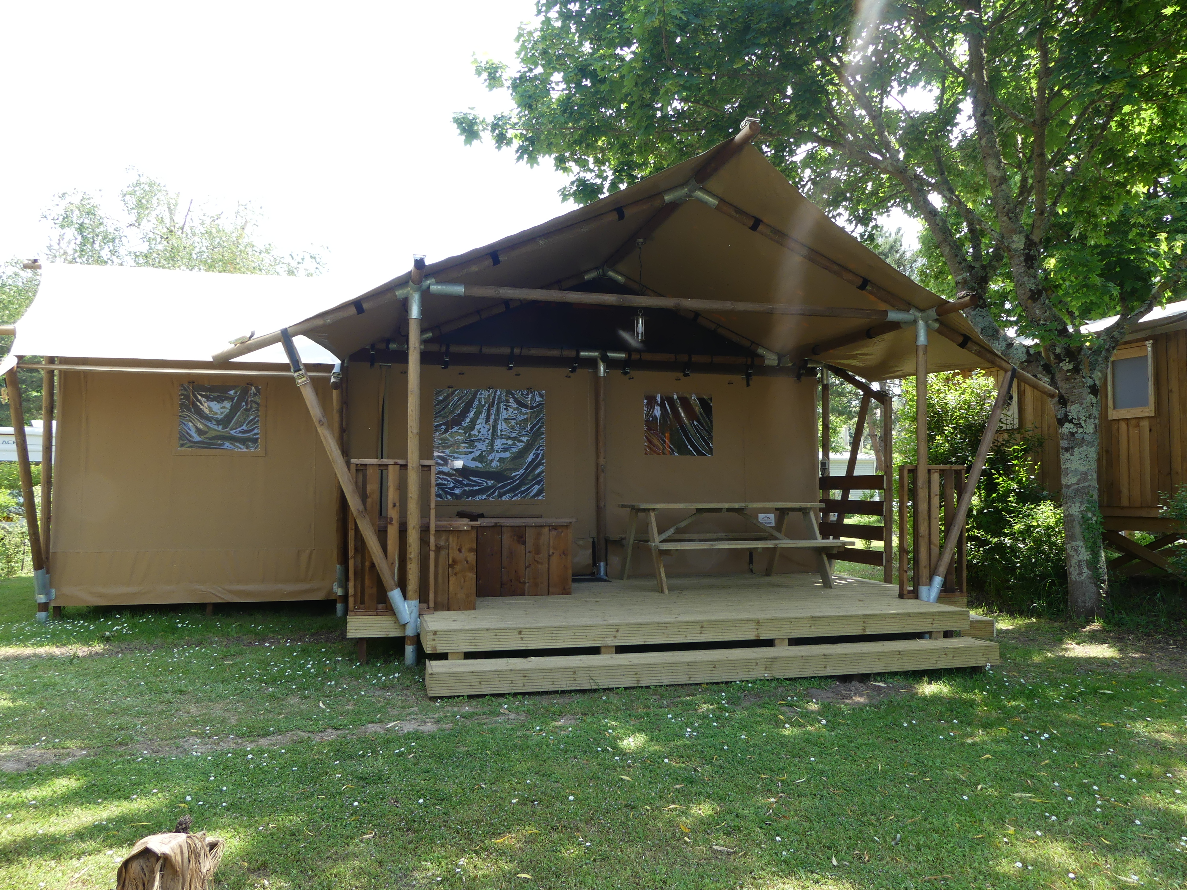 Flower Camping Nauzan Plage