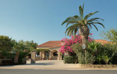 Camping Navaríno Beach