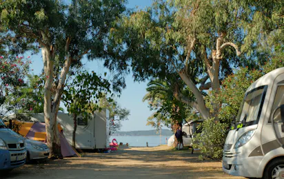Camping Navaríno Beach