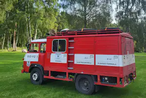 Camping Vaivari Jūrmala - Wohnmobil- und Wohnwagenstandplätze auf der Wiese