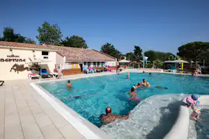 Camping Neptune - Freibad auf dem Campingplatz