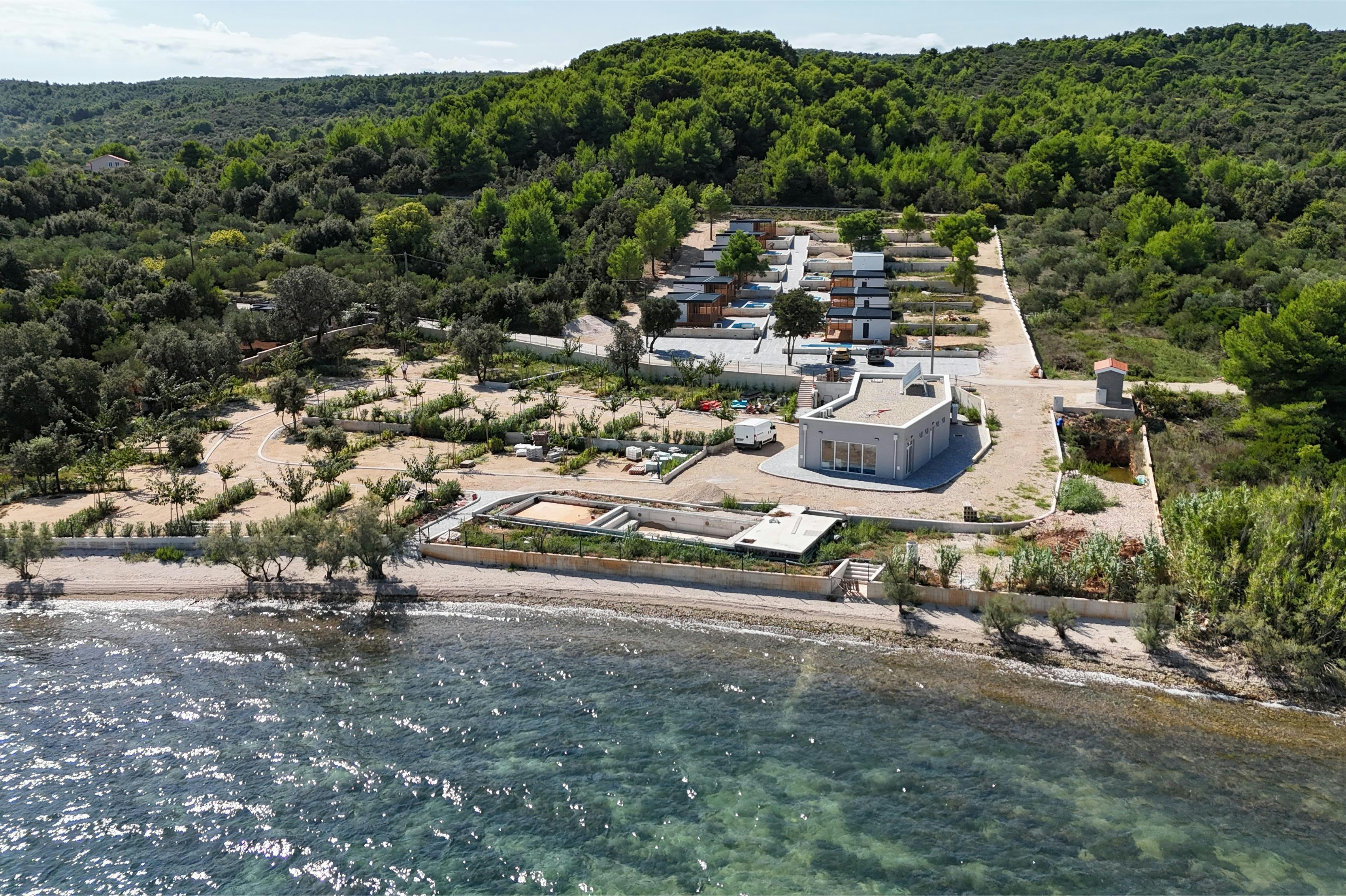 Camping Nevia  - Luftaufnahme des Campingplatzes am Meer