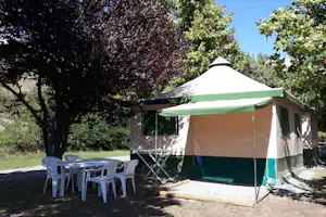 Camping New Rabioux - Zelt auf dem Campingplatz