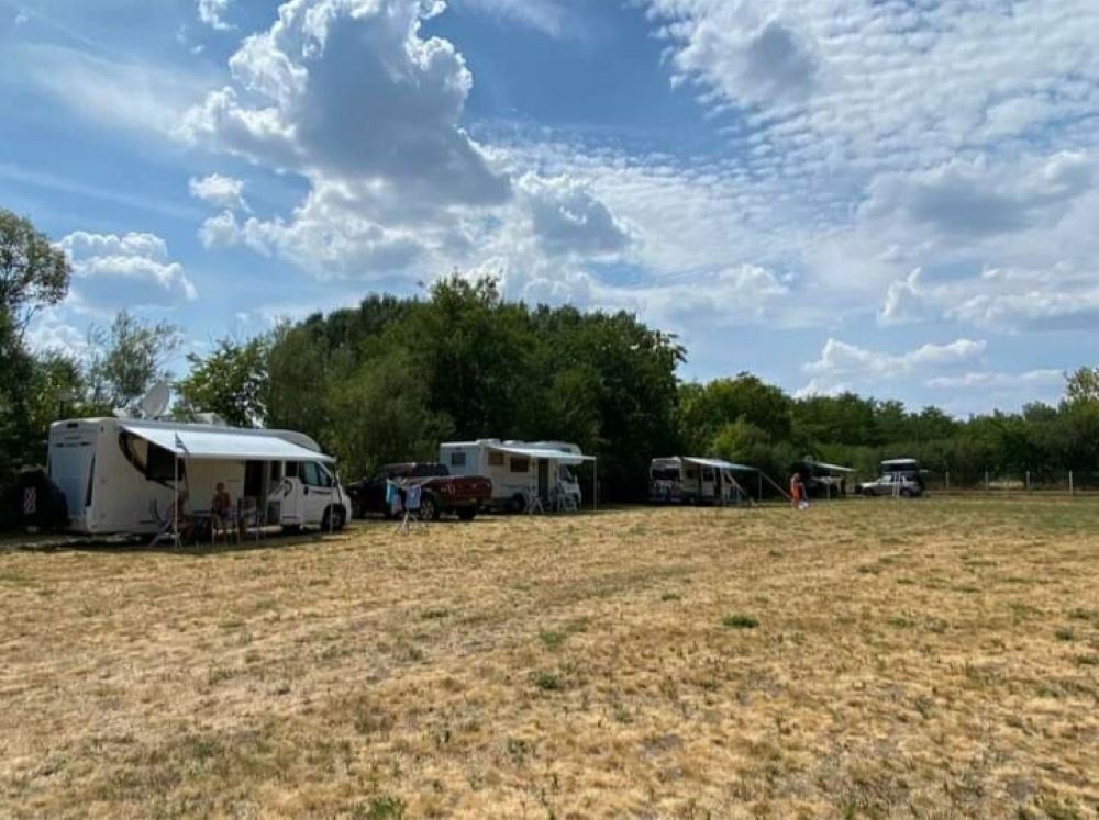 Camping Nyársapát