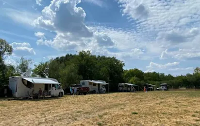Camping Nyársapát