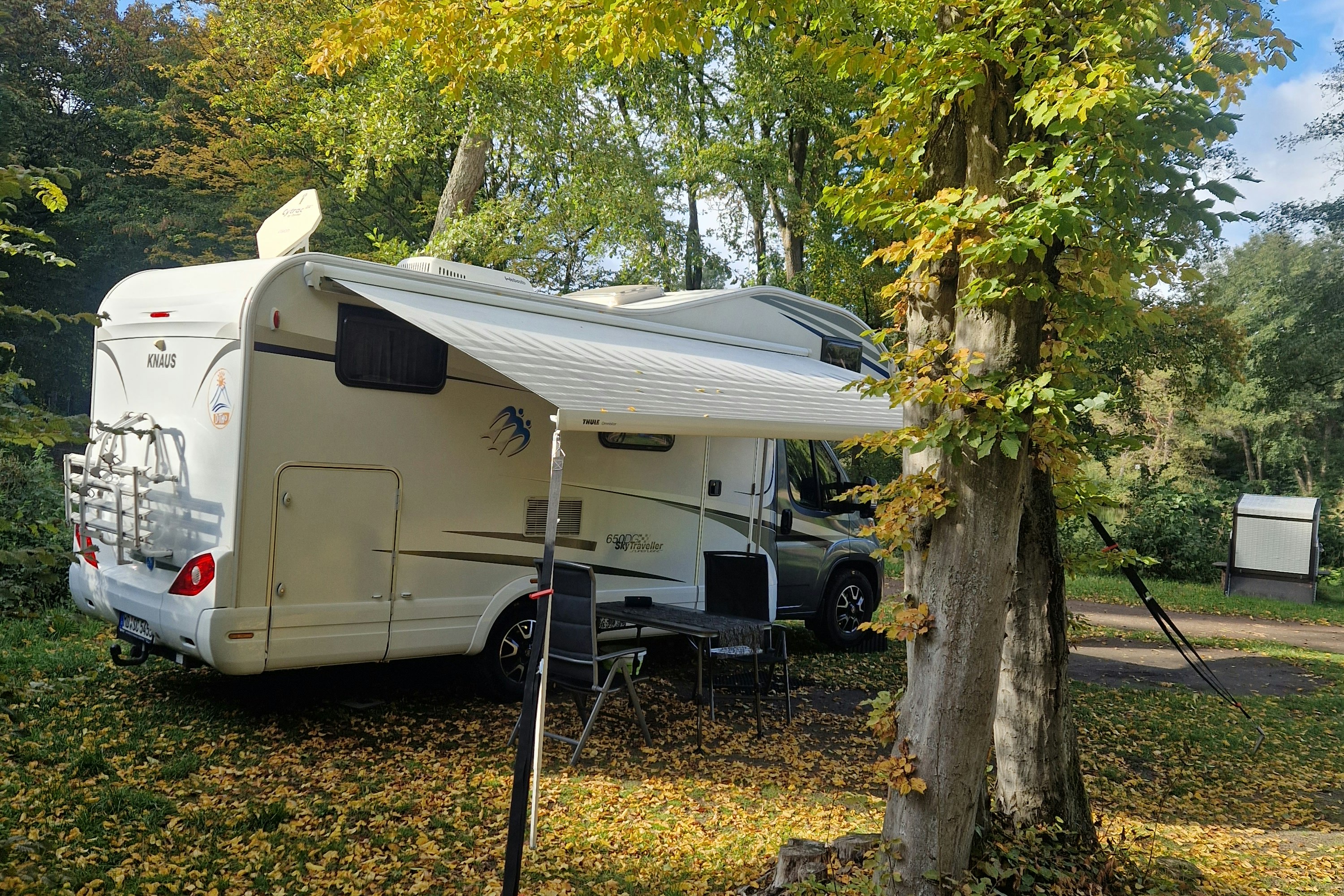 Camping-Oase Steinbruchsee Süplingen - Stellplatz auf dem Campingplatz