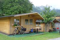 Camping Ötztal Arena - Holz Bungalows auf dem Campingplatz