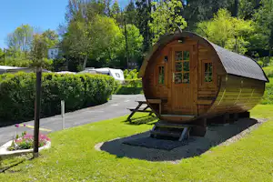 Camping Officiel - Mobilheim-Pods auf dem Campingplatz