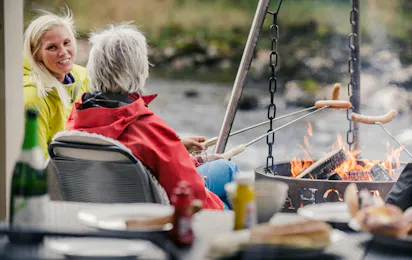Camping og Hytter Jølstraholmen