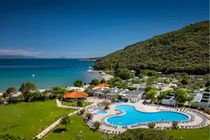 Oliva Camping Camping Oliva - Luftaufnahme des Campingplatzes mit Freibad