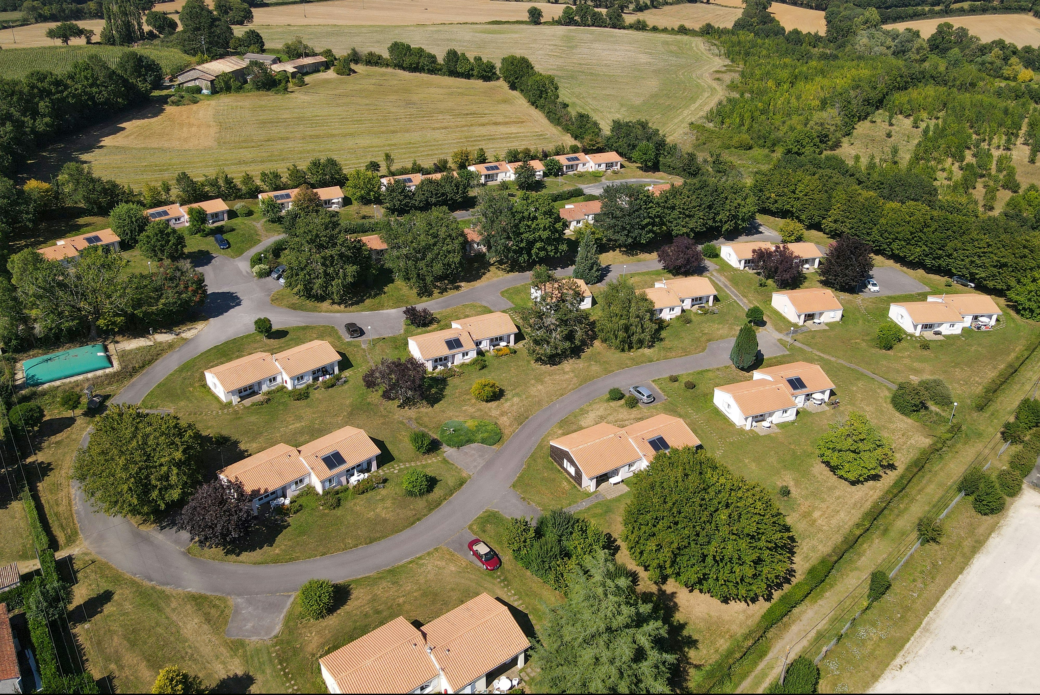 Camping Olydea Le Lambon  - Campingplatz aus der Vogelperspektive