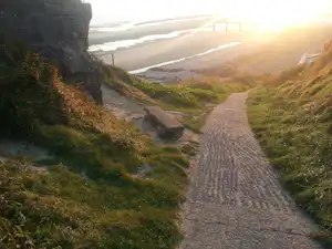 Flower Camping Omaha Beach - Blick auf den Weg zum Strand