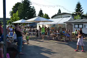 Camping Oos Heem - Campingplatz Terrasse