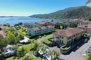 Camping Orchidea - Campingplatz Luftaufnahme mit Blick auf den Maggiore See
