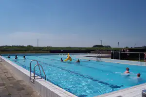 Camping Oudesluis - Freibad auf dem Campingplatz