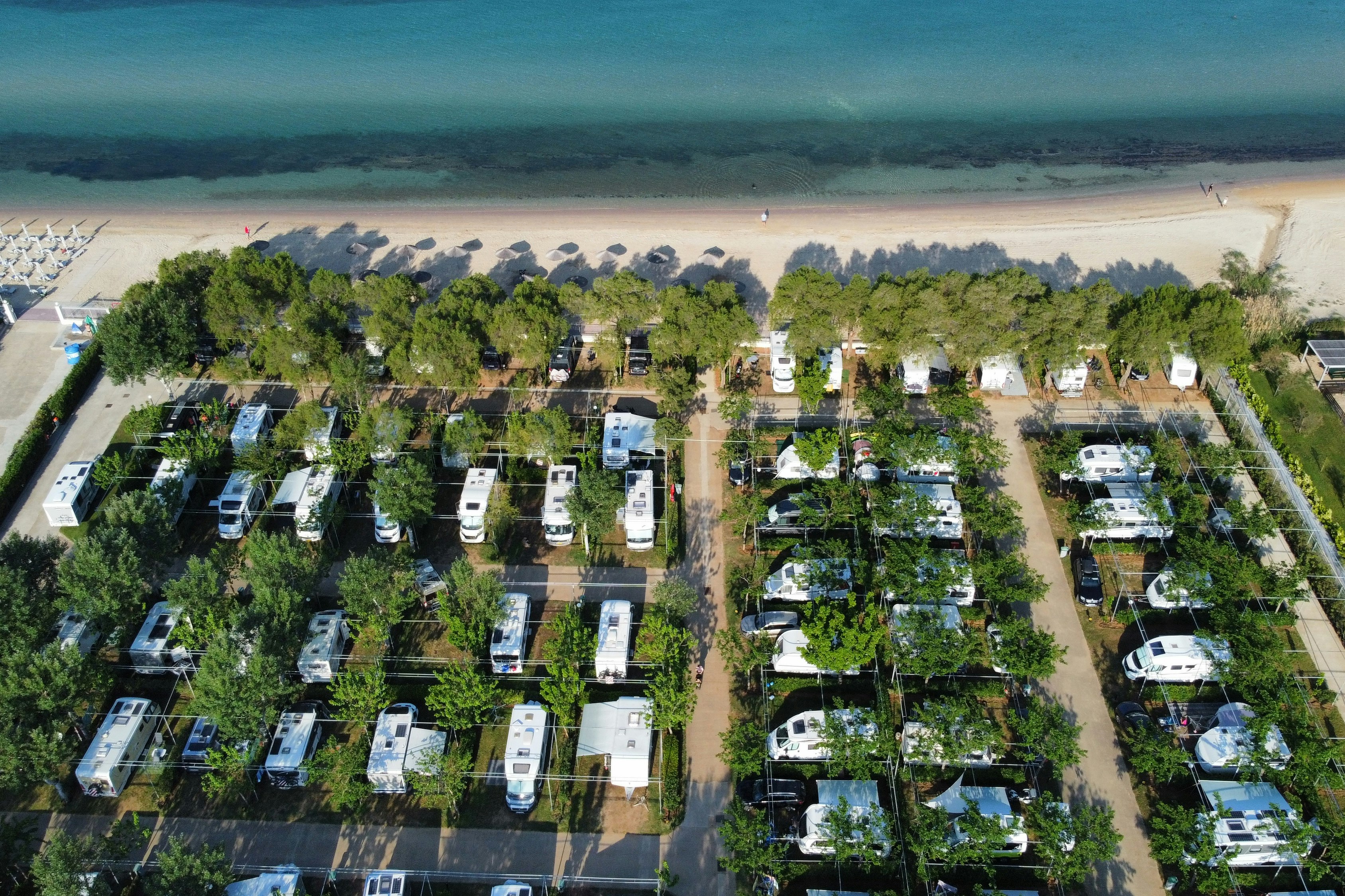 Camping Ouzouni Beach  - Luftaufnahme des Campingplatzes